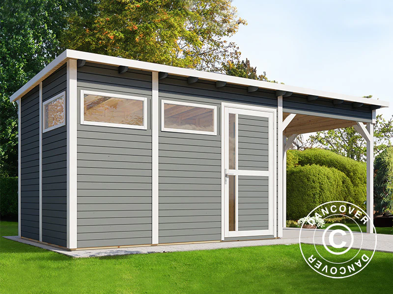 Redskapsbod i trä med överhäng, Bertilo Pentus 3L, 5,58x2,34x2,33m, 7,65m²+5,15m², Grå